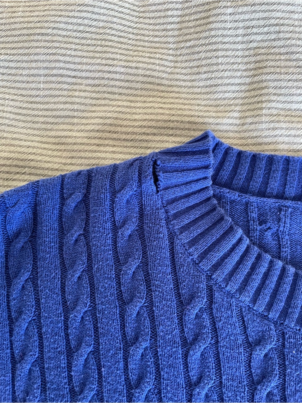 Deep Blue Cotton Cable Knit Sweater - Picture 4 of 6